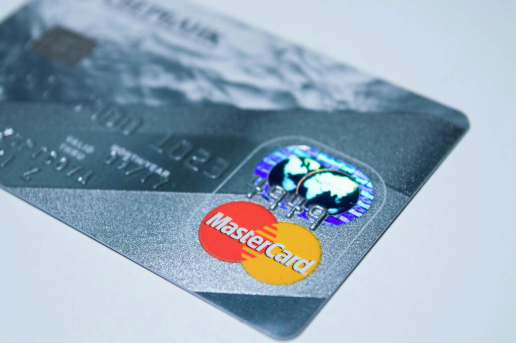 Mastercard credit card that may represent an offset credit card